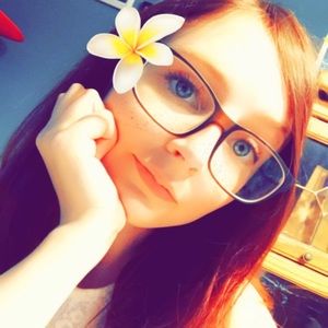 Meet your Posher, Kaitlyn